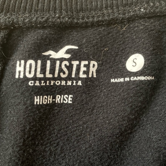 Hollister Joggers - Picture 2 of 4